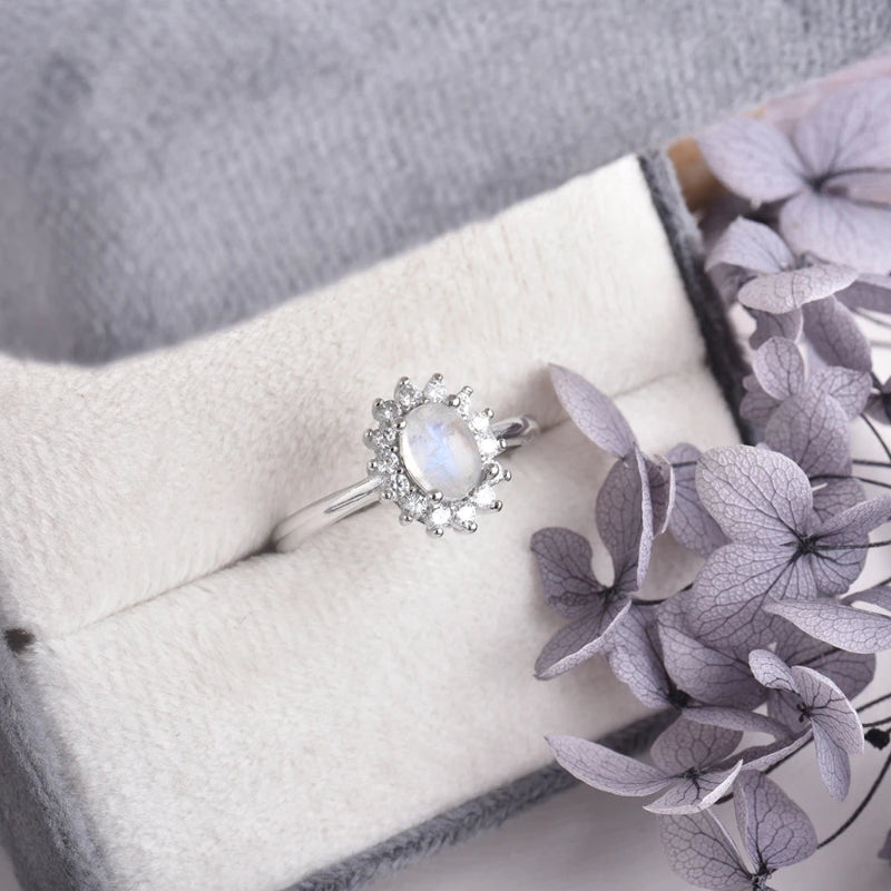 Δαχτυλίδι Οβάλ με Πέτρα Φεγγαριού και Ζιρκόνιο