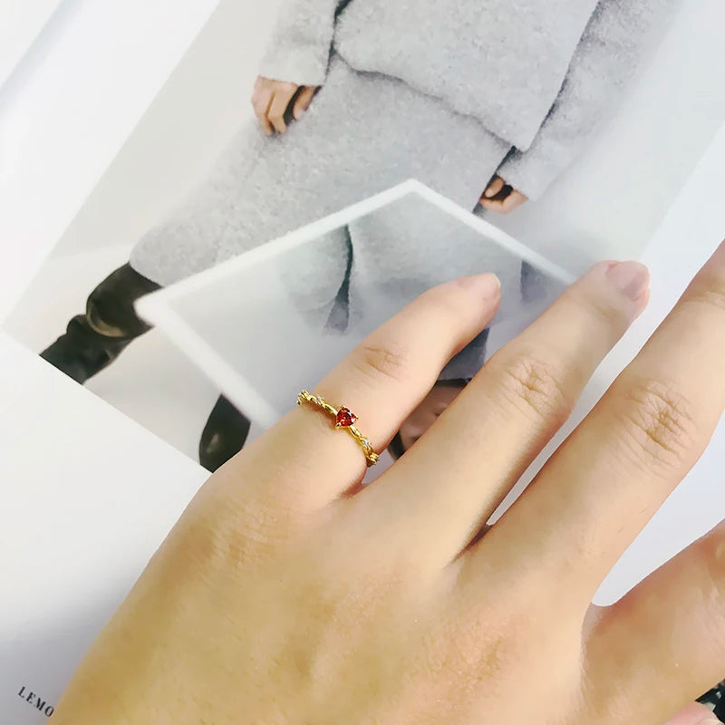 Δαχτυλίδι με Κόκκινη Καρδιά και Ζιρκόν