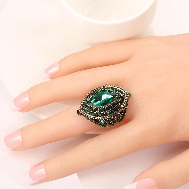 Bague avec Cristal Vert