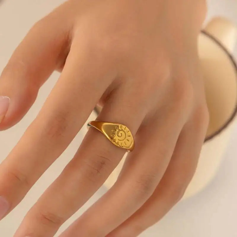 Δαχτυλίδι Ρετρό Ήλιος Αστέρια χρυσό