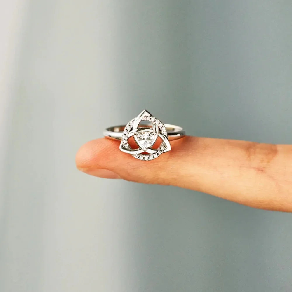 Δαχτυλίδι Triquetra Κόμπος της Τριάδας Ιρλανδικό Κελτικό ασήμι