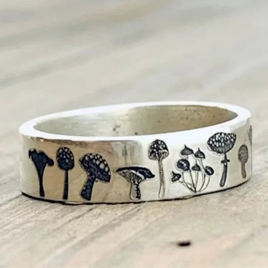 Δαχτυλίδι vintage με μανιτάρια