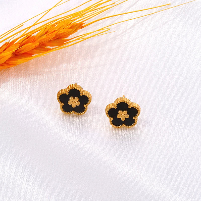 Σκουλαρίκια καρφωτά με τριφύλλι 5 φύλλων μαύρο