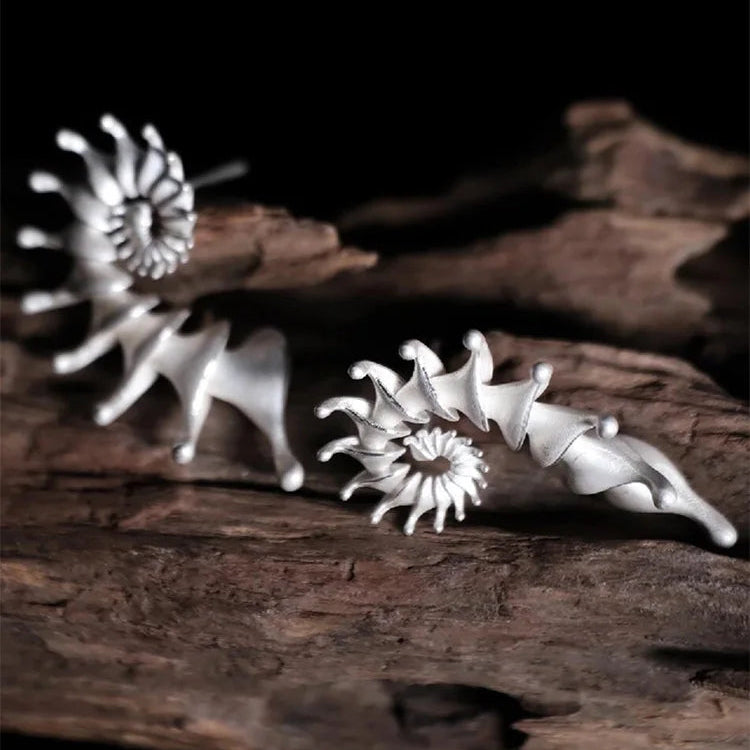 Σκουλαρίκια καρφίτσα με σχέδιο κοχύλι