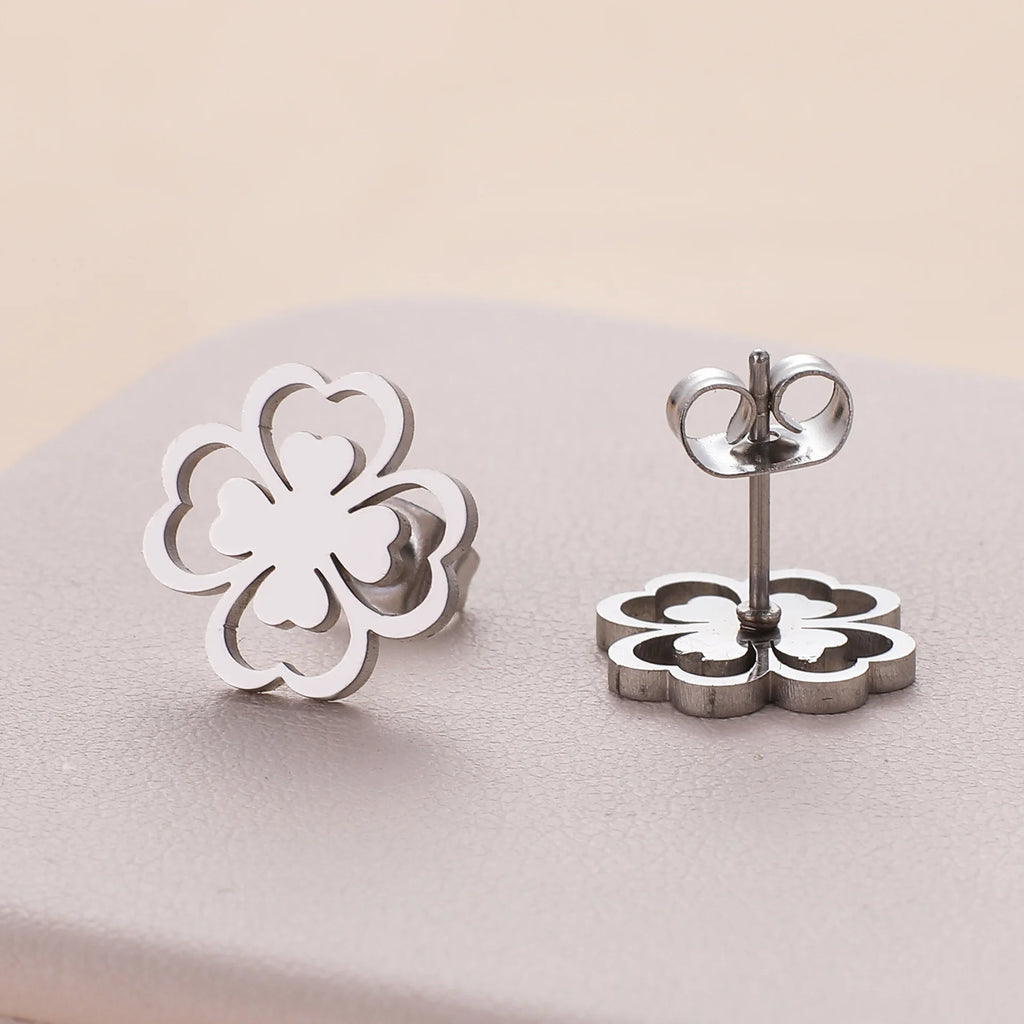 Σκουλαρίκια καρφίτσα με φύλλο τετράφυλλου τριφυλλιού ασημί