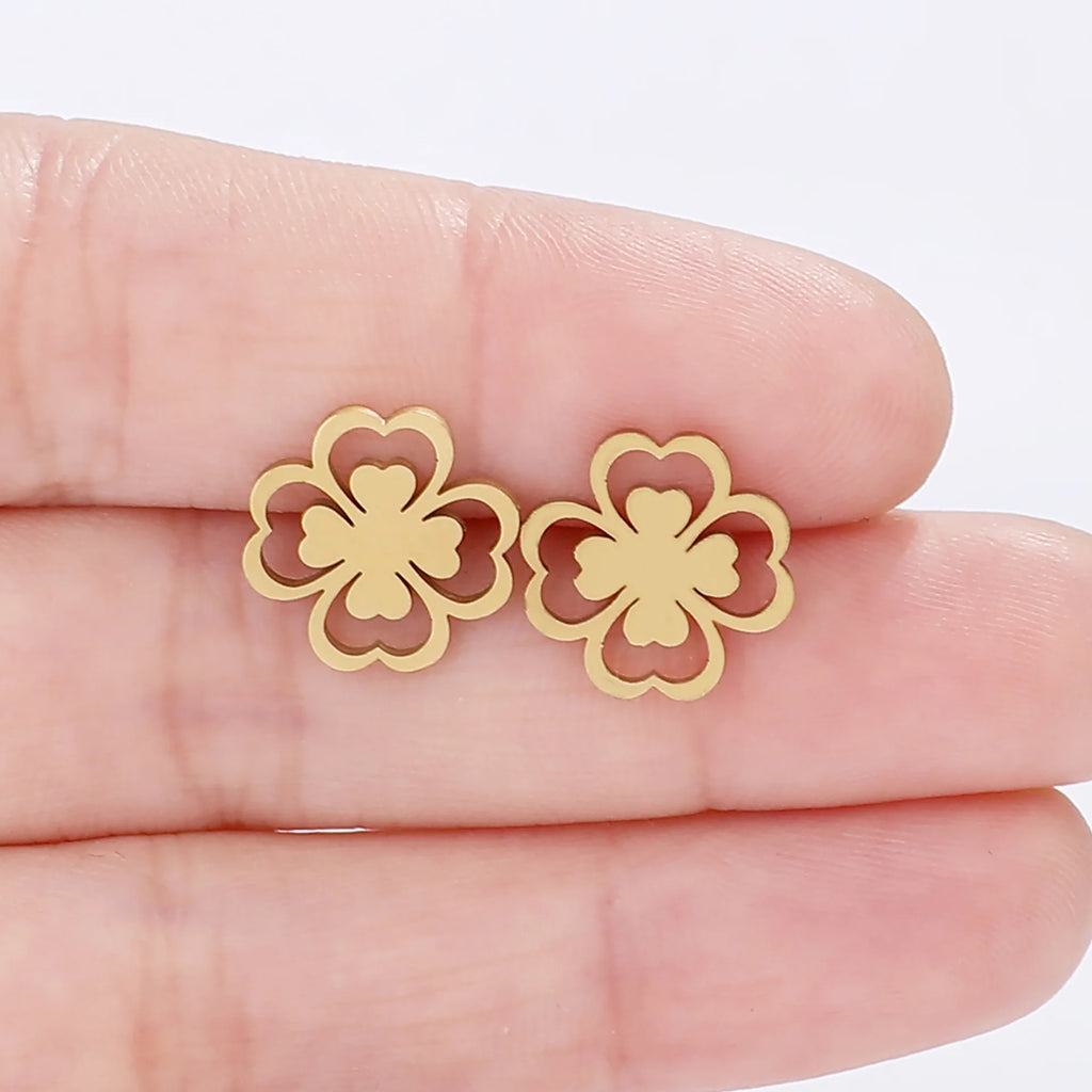 Σκουλαρίκια καρφίτσα με φύλλο τετράφυλλου τριφυλλιού χρυσό