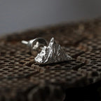 Σκουλαρίκια καρφάκια βουνά σε ασημί χρώμα


Υλικό: ατσάλι


Χρώματα: ασημί


Μέγεθος: διάμετρος 1 εκ. (βλέπε εικόνα)


Εγγυημένα χωρίς αλλεργιογόνα, κατάλληλα για άντρες, γυναίκες, αγόρια ή κορίτσια


Πολύ καλοφτιαγμένο προϊόν