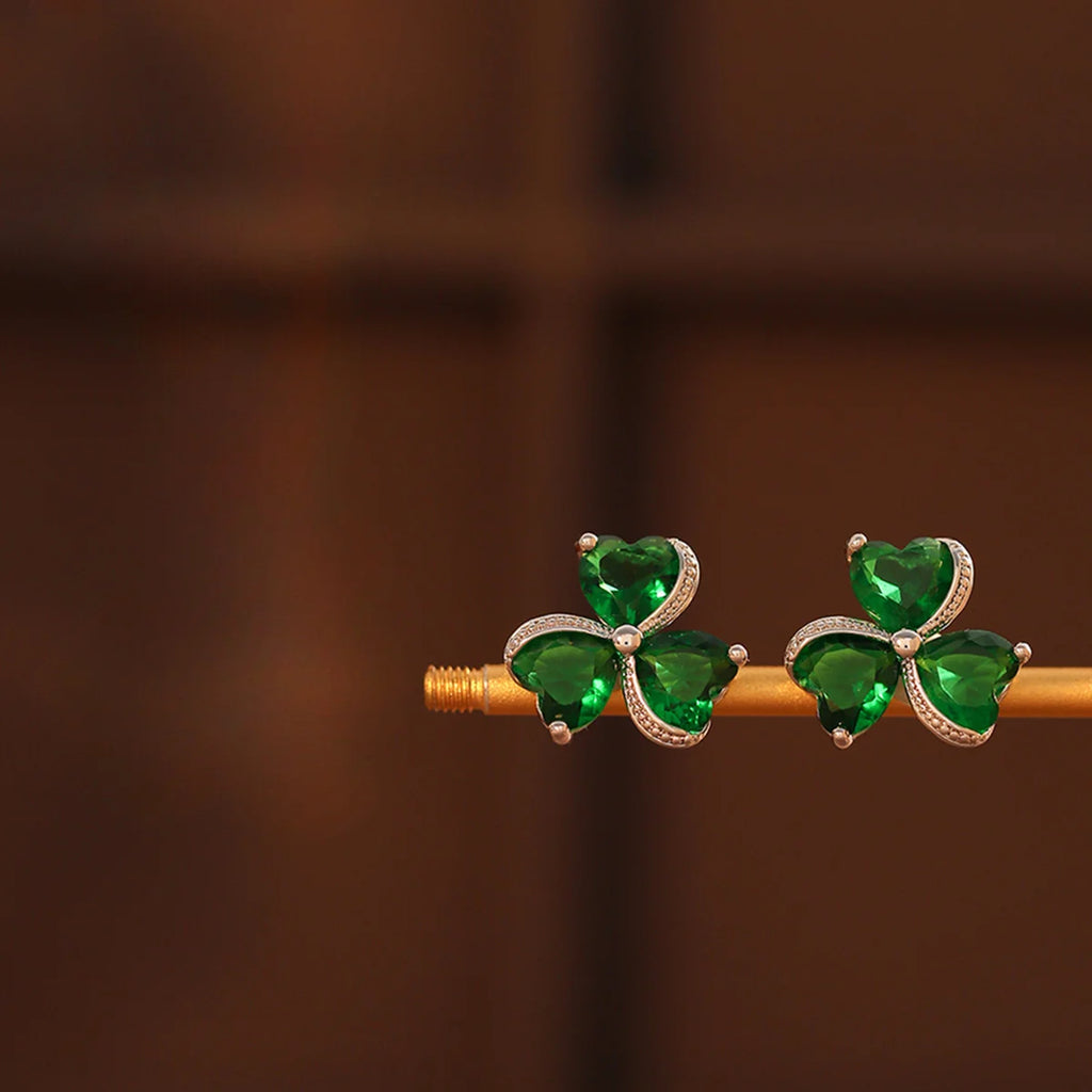 Σκουλαρίκια καρφάκια τριφύλλι με 3 φύλλα πράσινο σμαράγδι και ζιρκόν ασημί