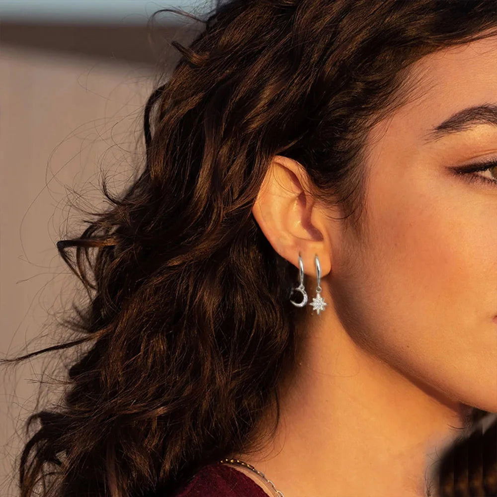 Σκουλαρίκια κρίκοι με αστέρι και φεγγάρι και ζιρκόν ασημένια