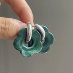 Σκουλαρίκια Κρίκοι με Λουλούδι από Ρητίνη