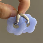 Σκουλαρίκια Κρίκοι με Λουλούδι από Ρητίνη