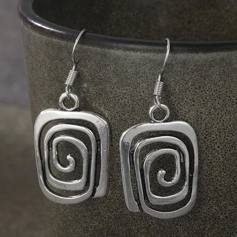 Κρεμαστά Εθνοτικά Σκουλαρίκια με Γεωμετρικά Σχέδια