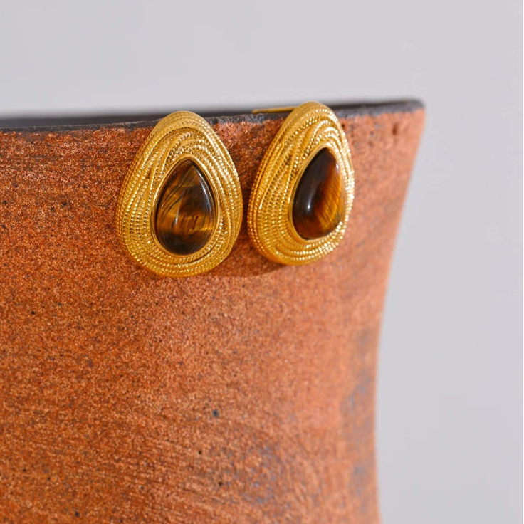 Σκουλαρίκια σταγόνα με υφή από πέτρα tiger eye