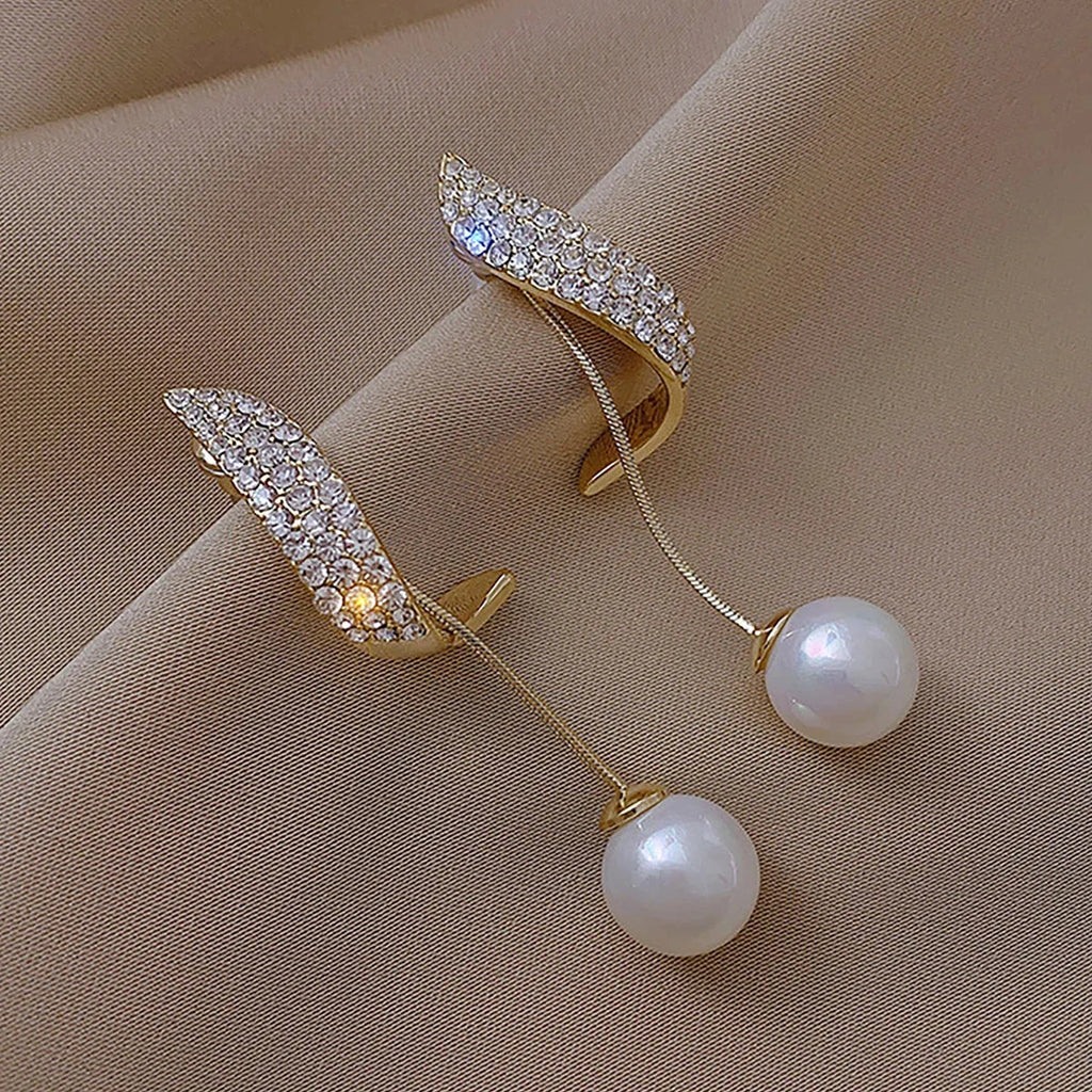 Boucles d'Oreilles Pendantes avec Perles Blanches 1
