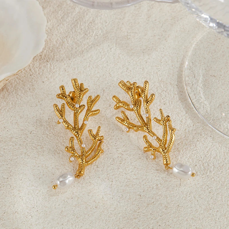 Κρεμαστά Σκουλαρίκια Κοραλλί και Λευκά Μαργαριτάρια