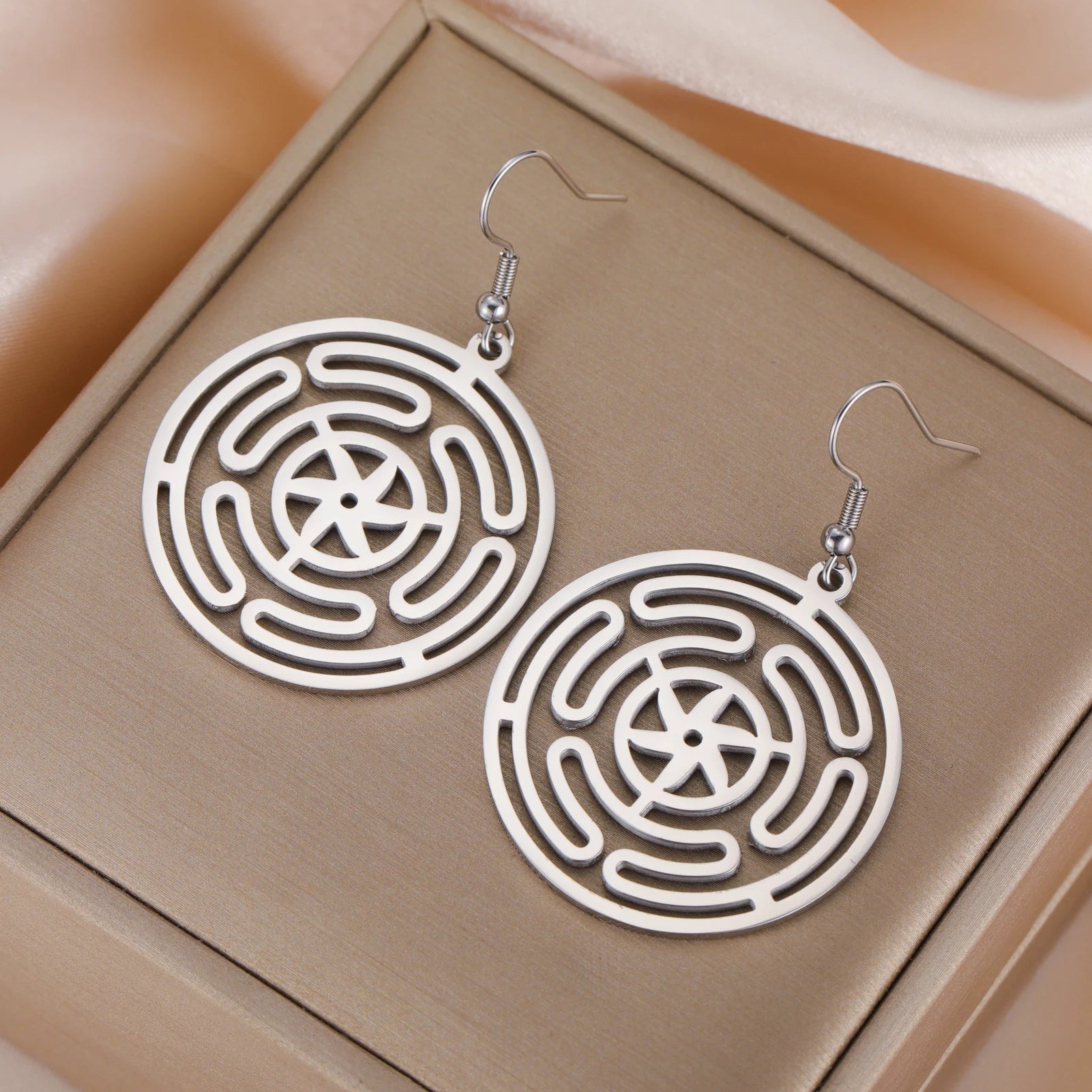 Σκουλαρίκια Κύκλος της Εκάτης Στροφάλος Κρεμαστά Γυναικεία ασημένια