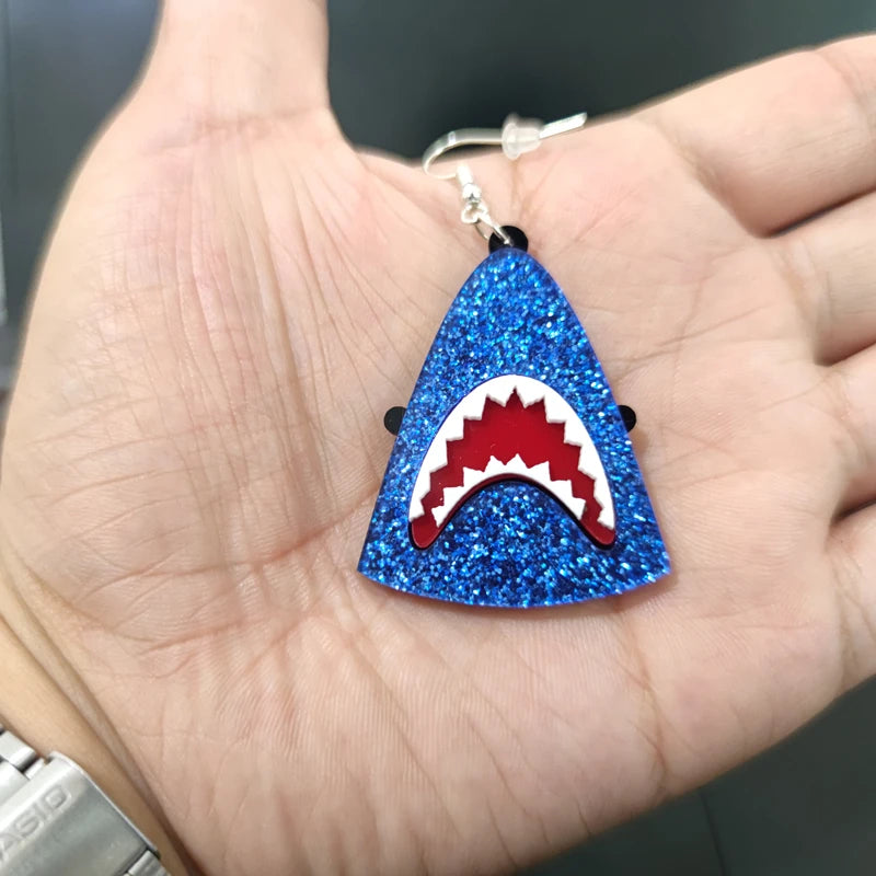 Τριγωνικά σκουλαρίκια κεφάλι καρχαρία