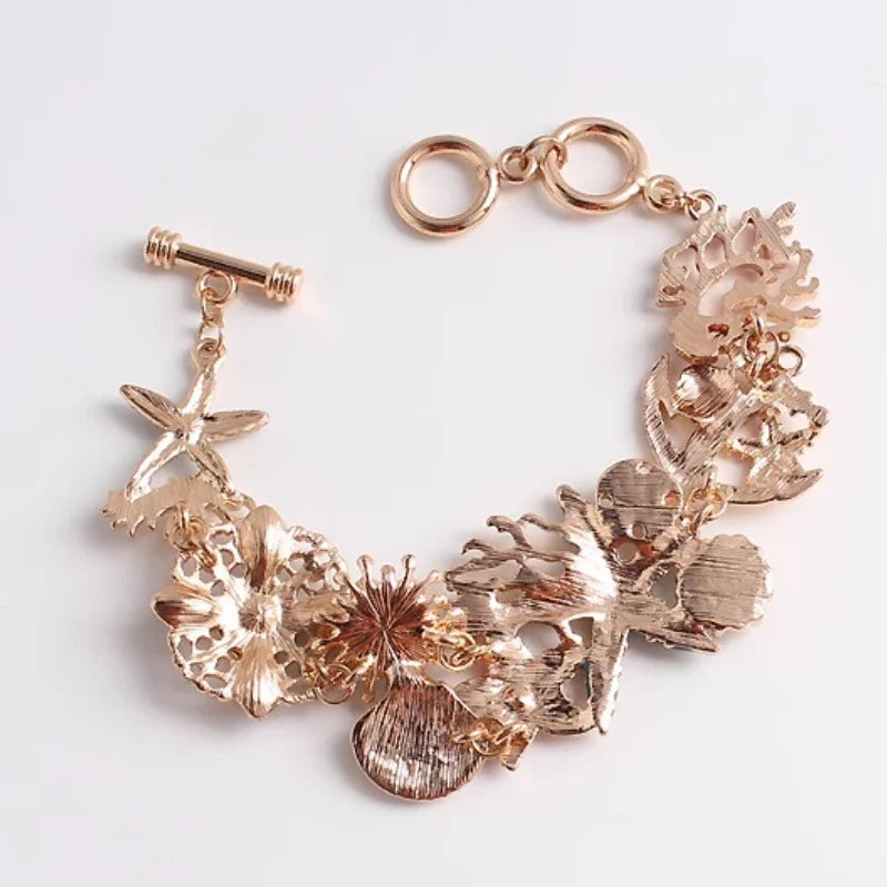 Βραχιόλι με κοχύλια κόκκινου χρώματος