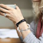 Βραχιόλι με Λευκές Χάντρες και Σταυρό