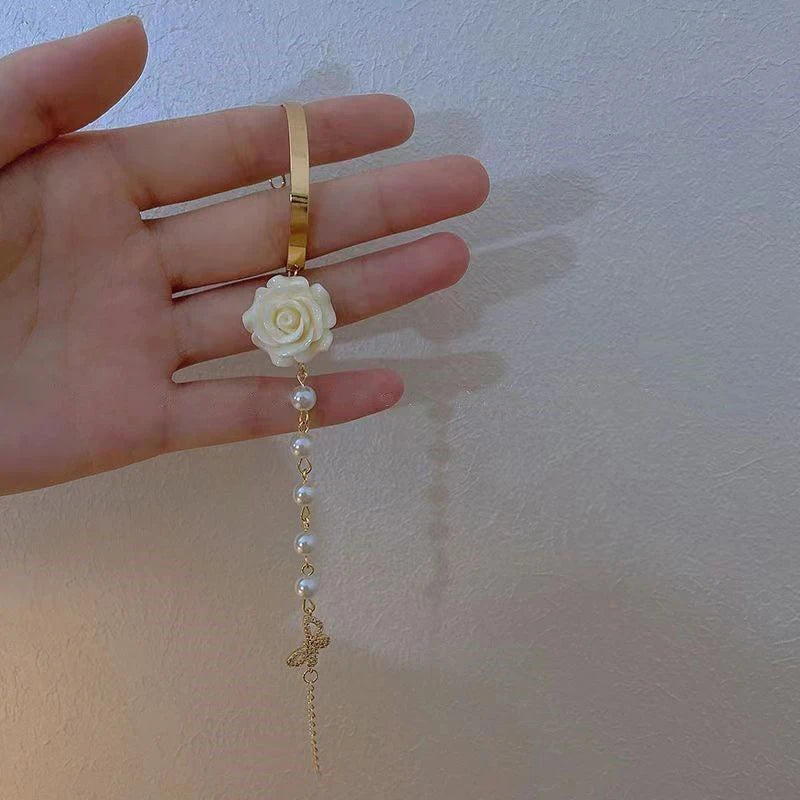 Βραχιόλι με χάντρες και λευκό τριαντάφυλλο