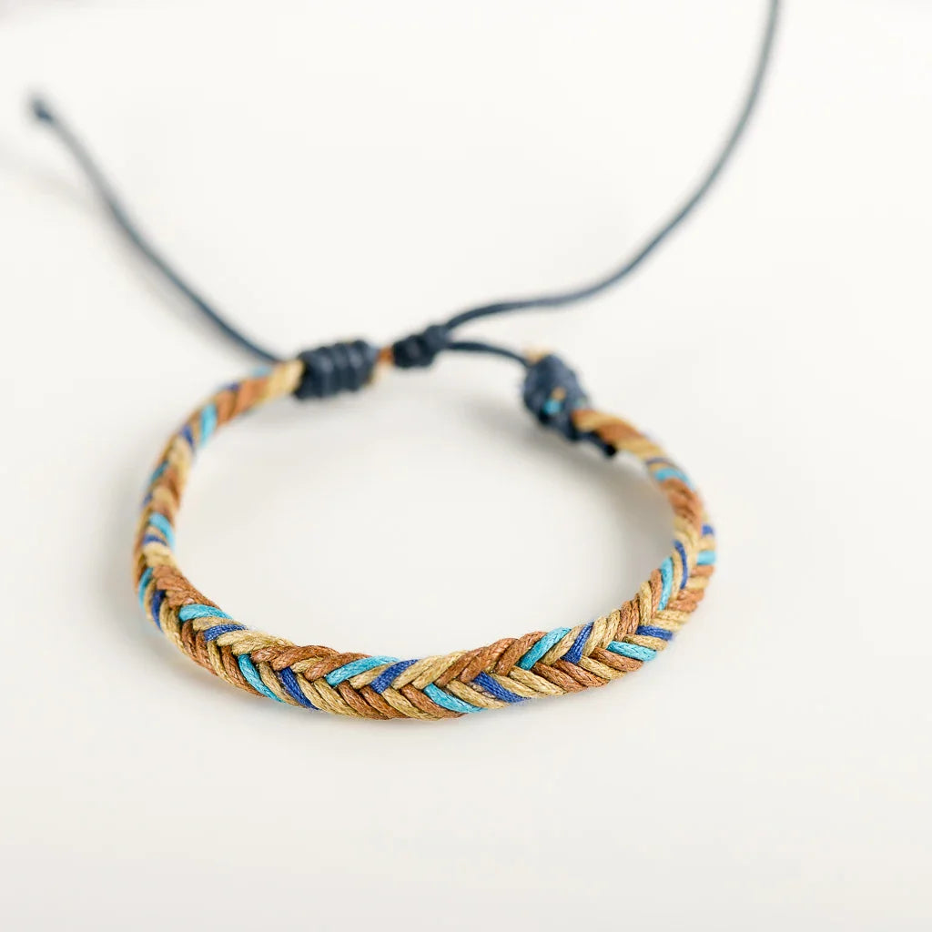 Πλεκτό βραχιόλι βραζιλιάνικου τύπου μπλε και μπεζ