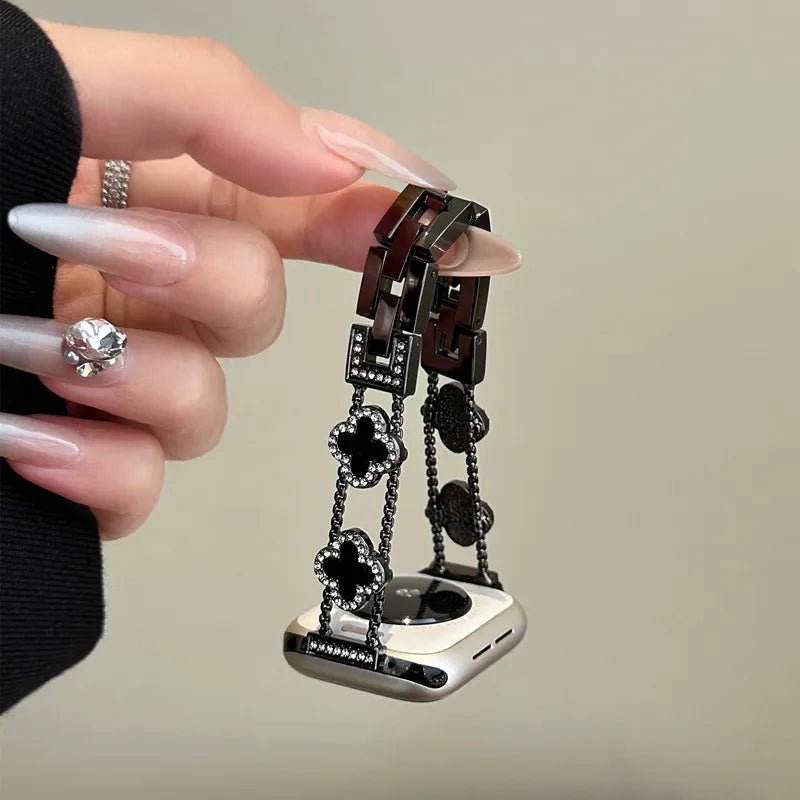 Ανταλλακτικό λουράκι για Apple Watch - σχέδιο τριφύλλι μαύρο