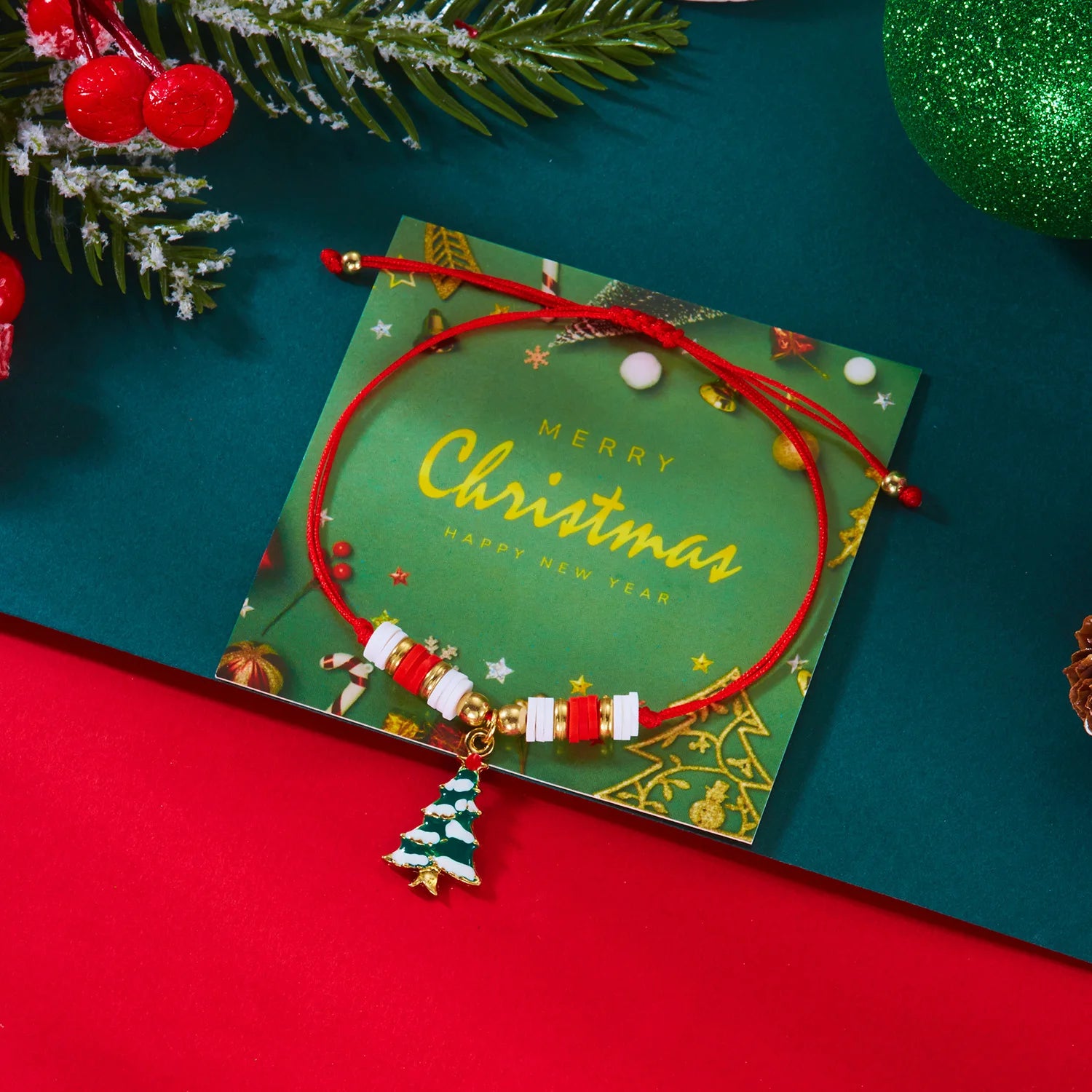 Βραχιόλι με σχοινί και μενταγιόν Χριστουγεννιάτικο κόκκινο έλατο