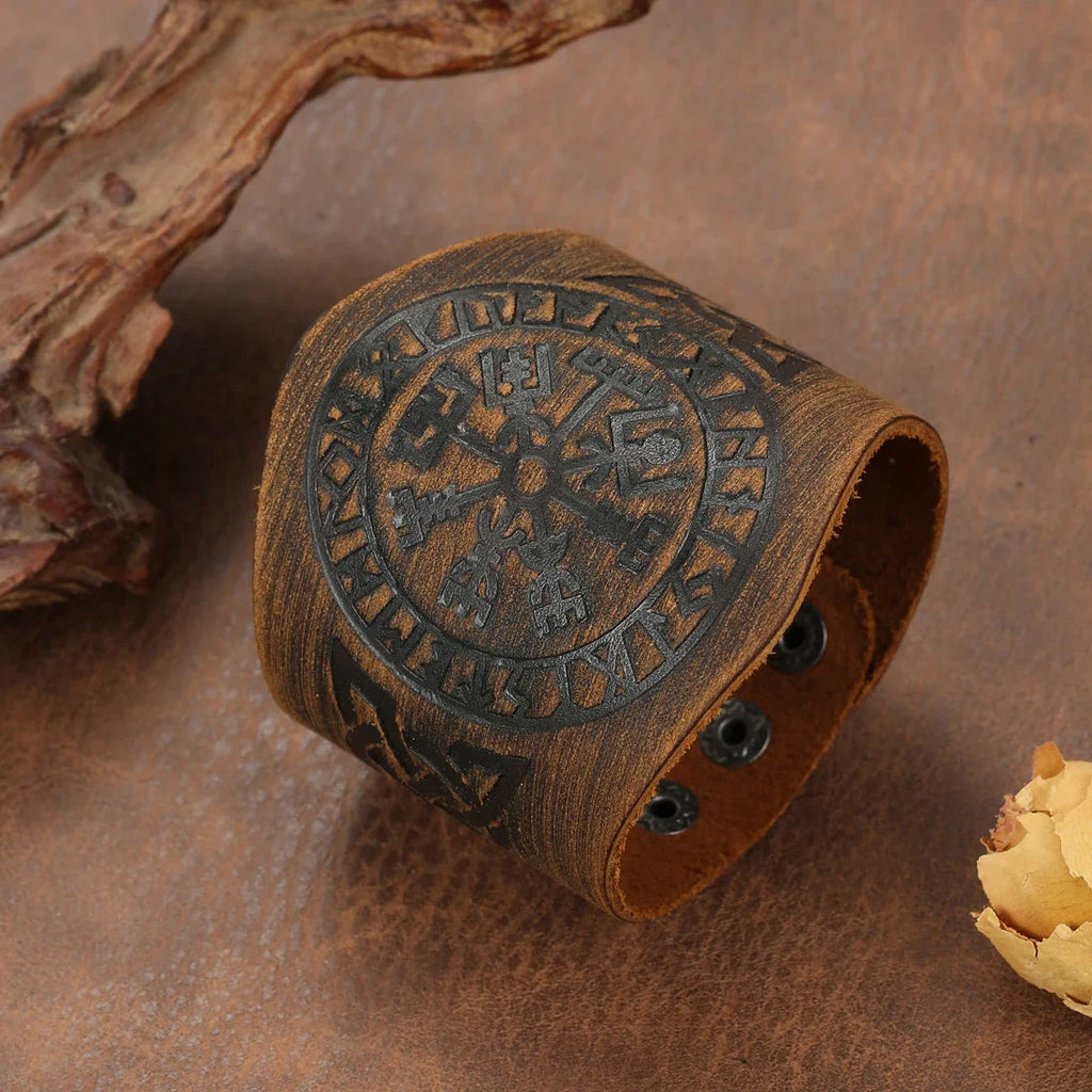 Βραχιόλι Βίκινγκ Vegvisir από σκούρο καφέ δέρμα