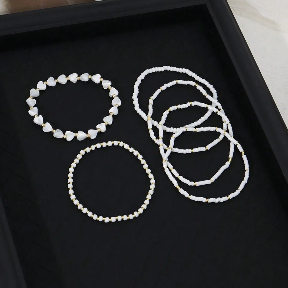 Βραχιόλια με Χάντρες και Καρδιές