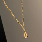 Ασύμμετρο Κολιέ με Σταγόνα Κρεμαστό