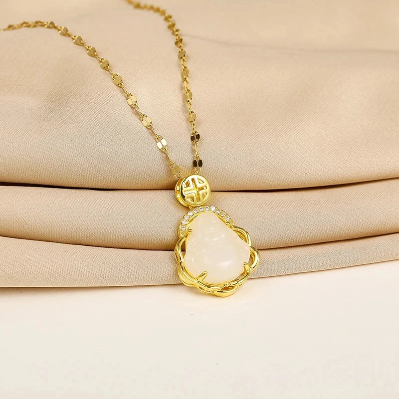 Collier avec Pendentif Bouddha blanc