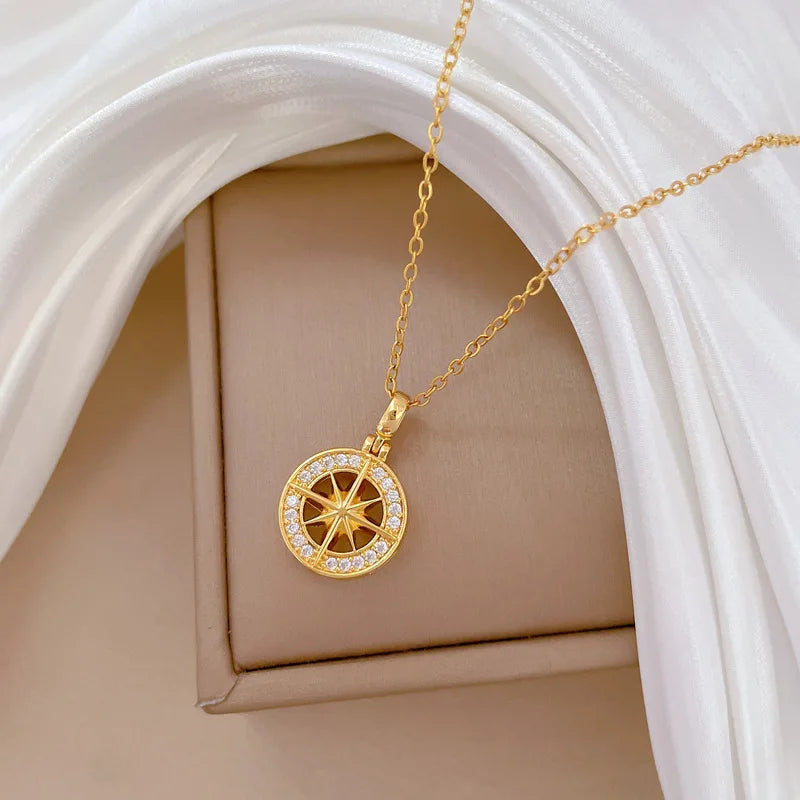 Κολιέ με μενταγιόν πυξίδα με ζιργκόν ρόδο των ανέμων