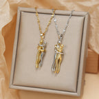 Κολιέ με μενταγιόν Αγκαλιά Αγάπης 