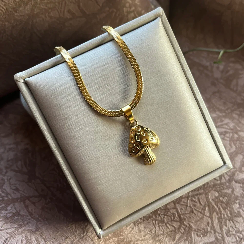 Κολιέ με μενταγιόν μανιτάρι χρυσό