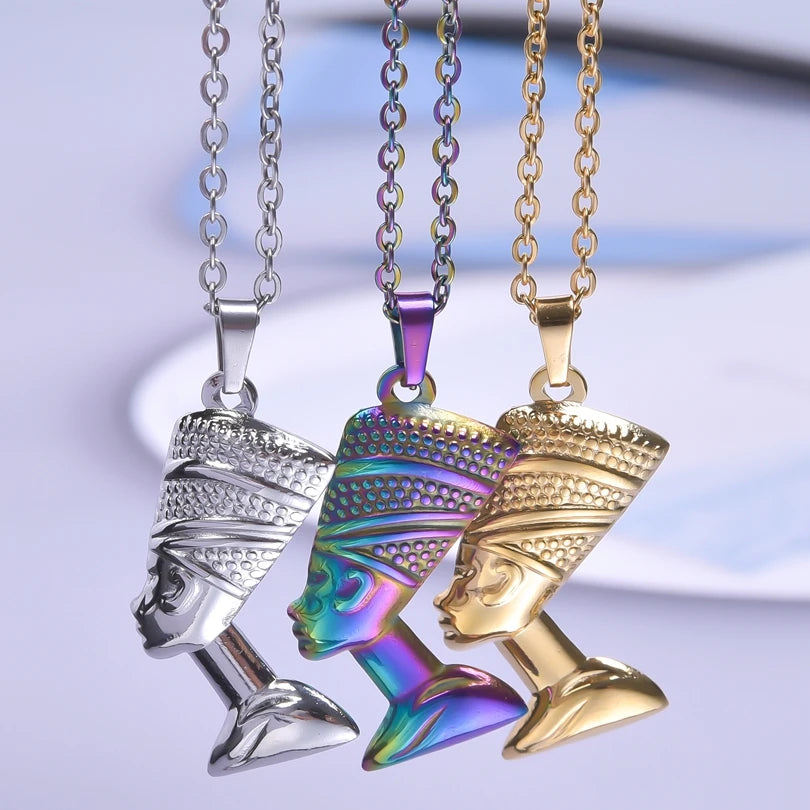 Κολιέ με μενταγιόν της Νεφερτίτης παλαιό ασήμι