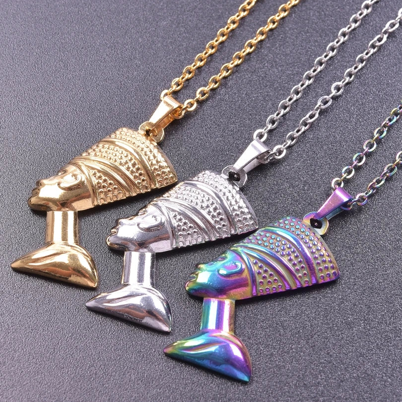 Collier avec Pendentif de Nefertiti or