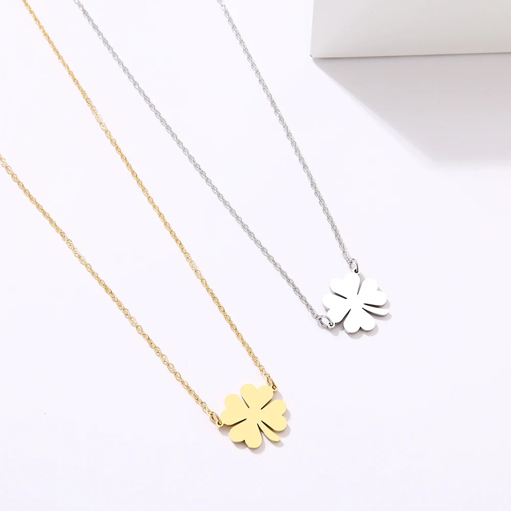 Κολιέ με μενταγιόν σε σχήμα φύλλου τριφυλλιού, γούρι ασημί