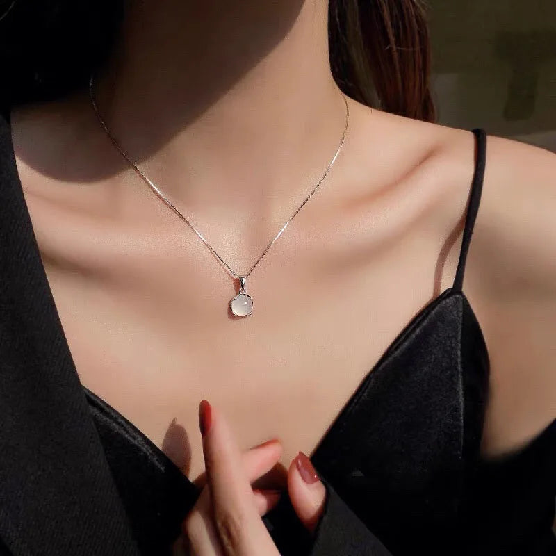 Collier avec Pendentif Fertilité Pierre de Lune Femme