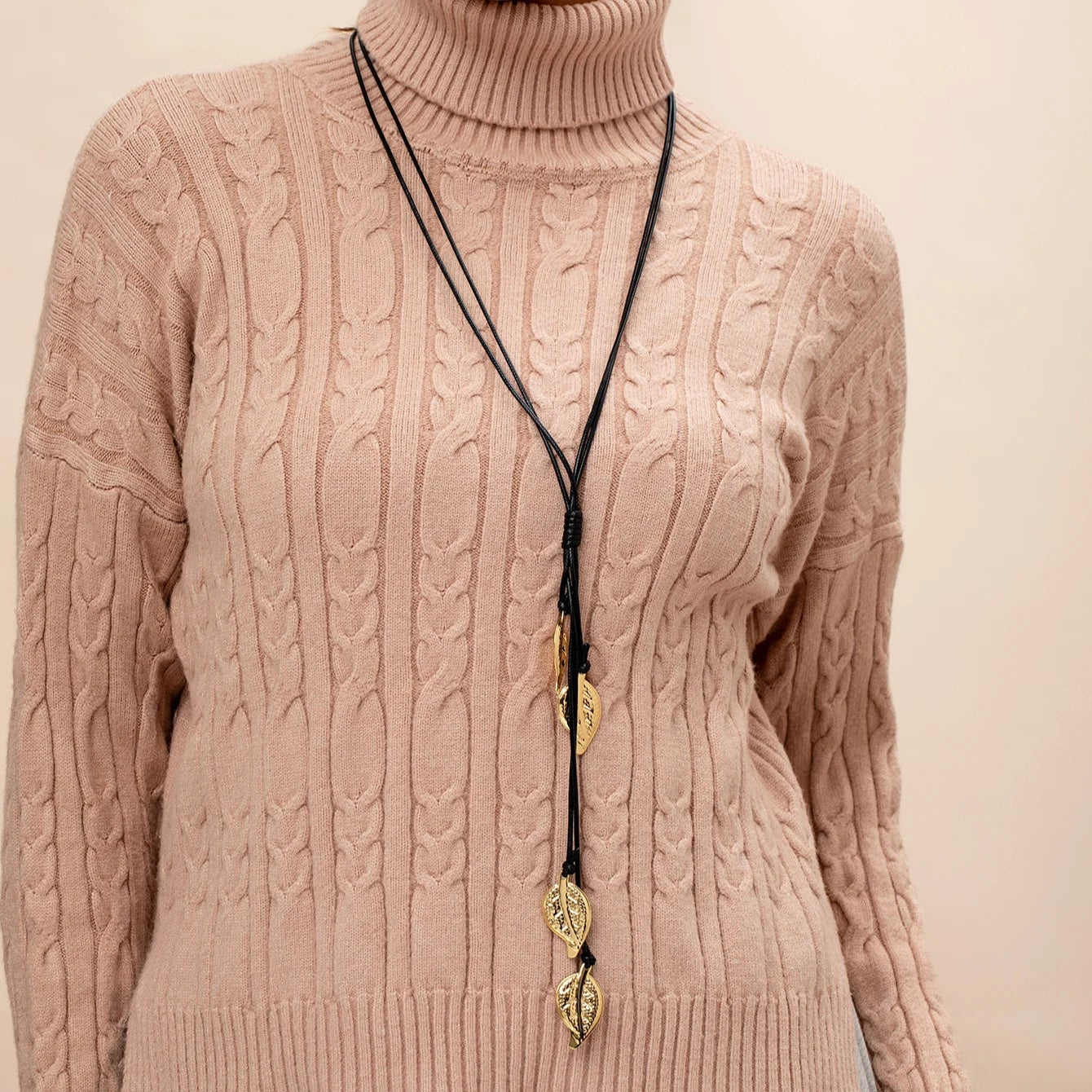 Κολιέ με Φύλλο Φθινοπώρου ως Κρεμαστό