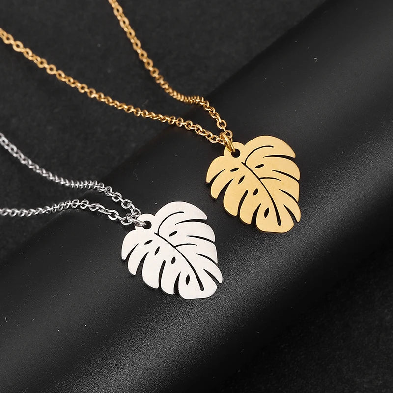 Κολιέ με μενταγιόν φύλλο φοίνικα ασημί