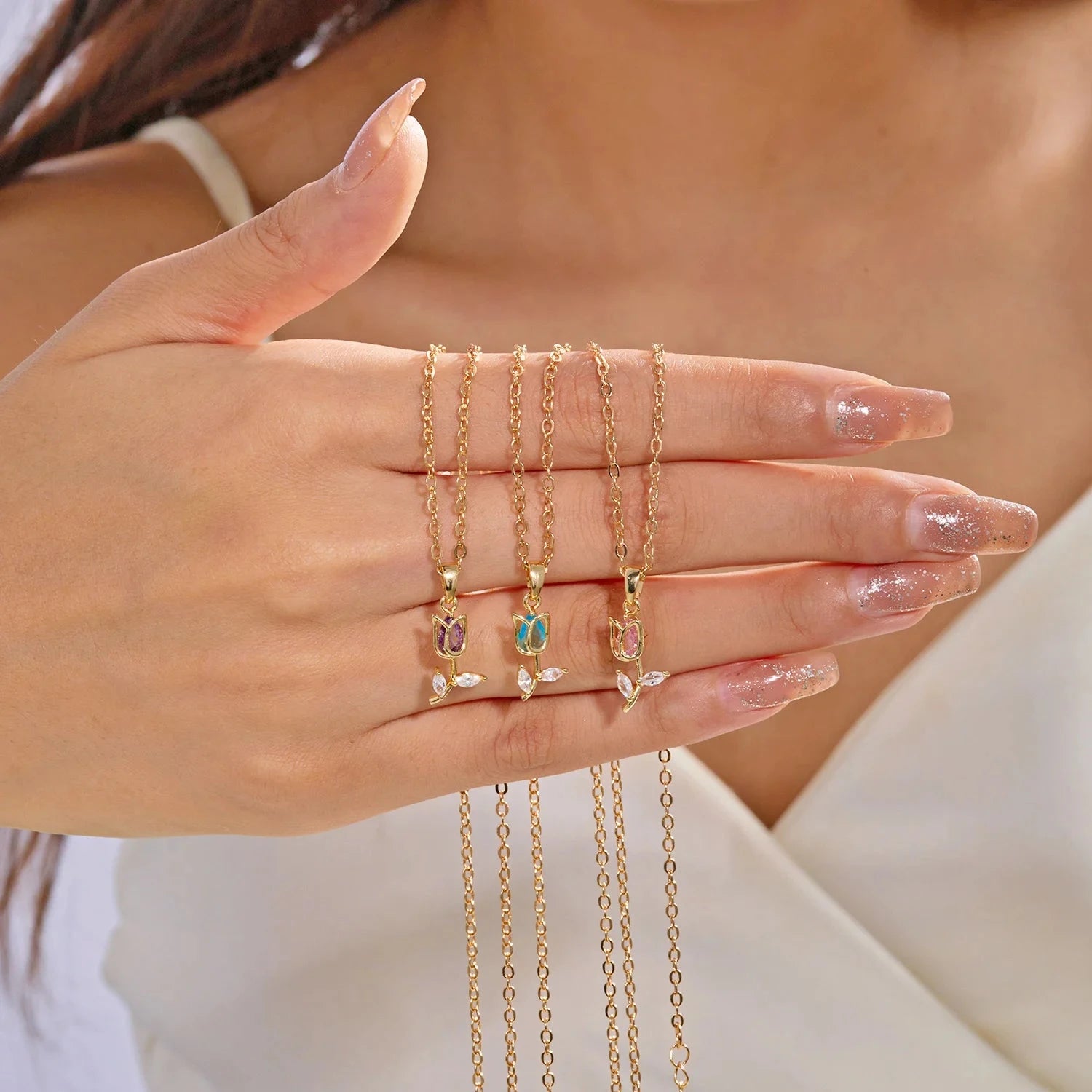 Κολιέ με Μενταγιόν Λουλούδι Τουλίπας από Ζιργκόν 