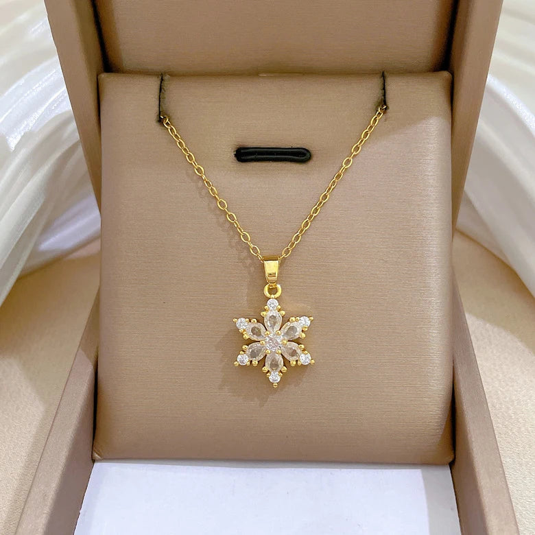 Κολιέ με κρεμαστό χιονονιφάδα από κρύσταλλο