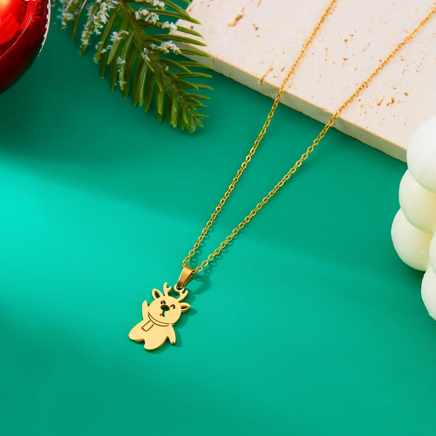 Κολιέ με χειμερινό μενταγιόν χιονάνθρωπος χρυσό