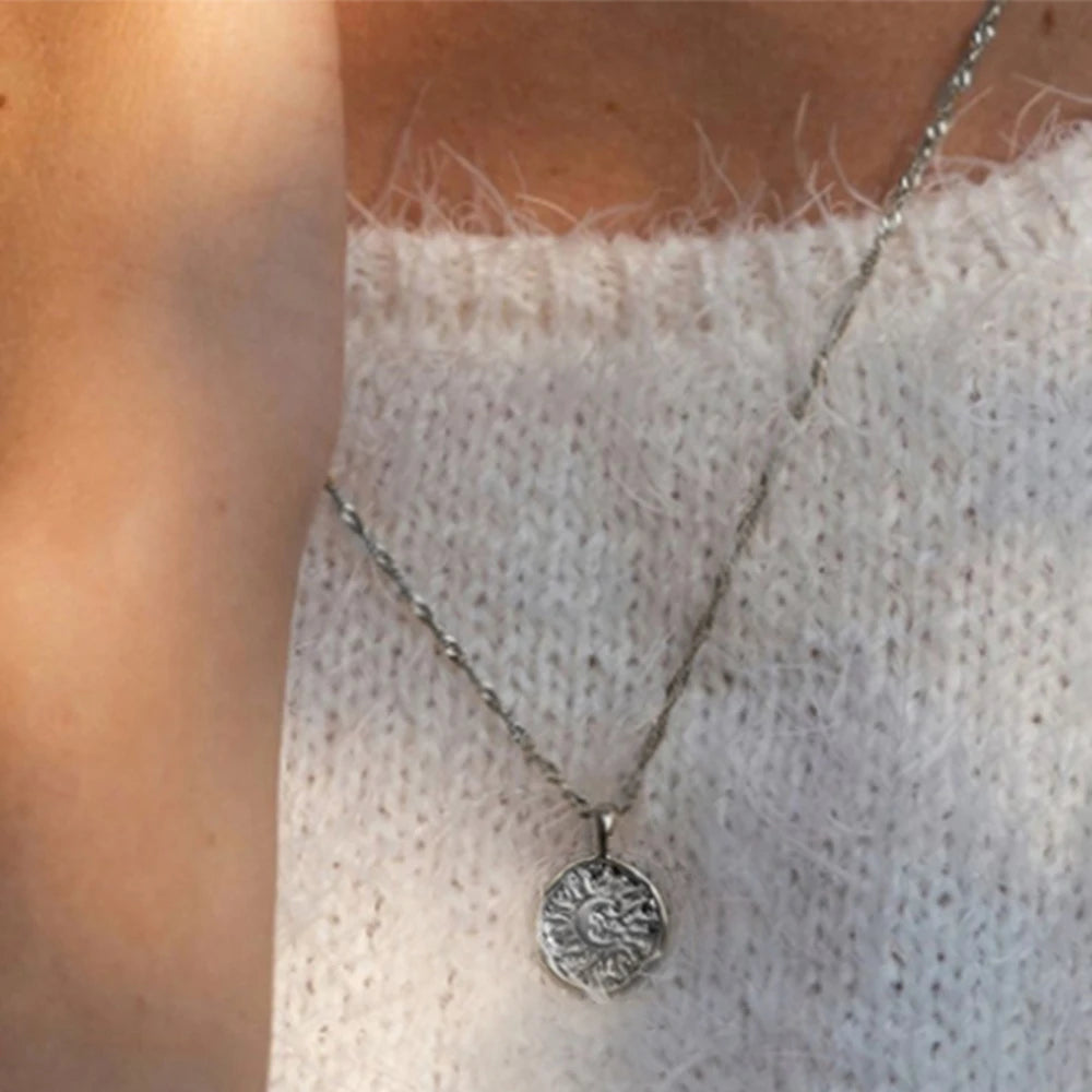 Κολιέ με κρεμαστό φεγγάρι για γυναίκες, ασημένιο