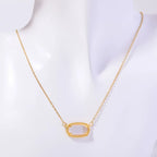 Κολιέ με κρεμαστό από πολύχρωμο κρύσταλλο με ζώδιο