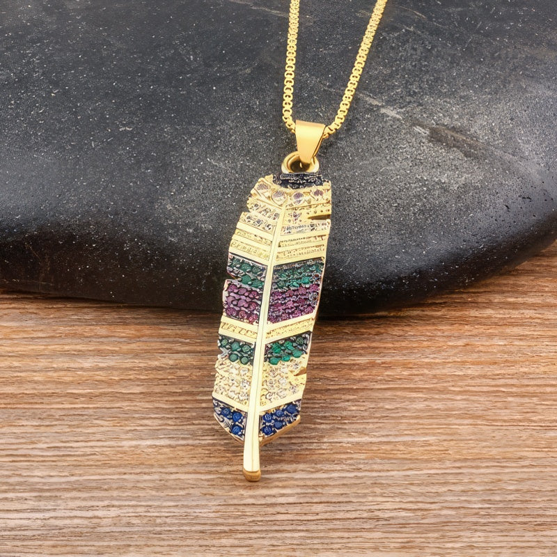 Κολιέ με Μενταγιόν Φτερό και Ζιρκόν 