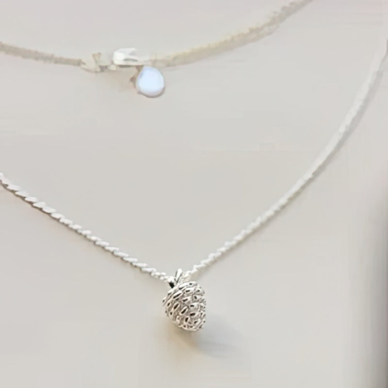 Κολιέ με Μενταγιόν Κουκουνάρι 