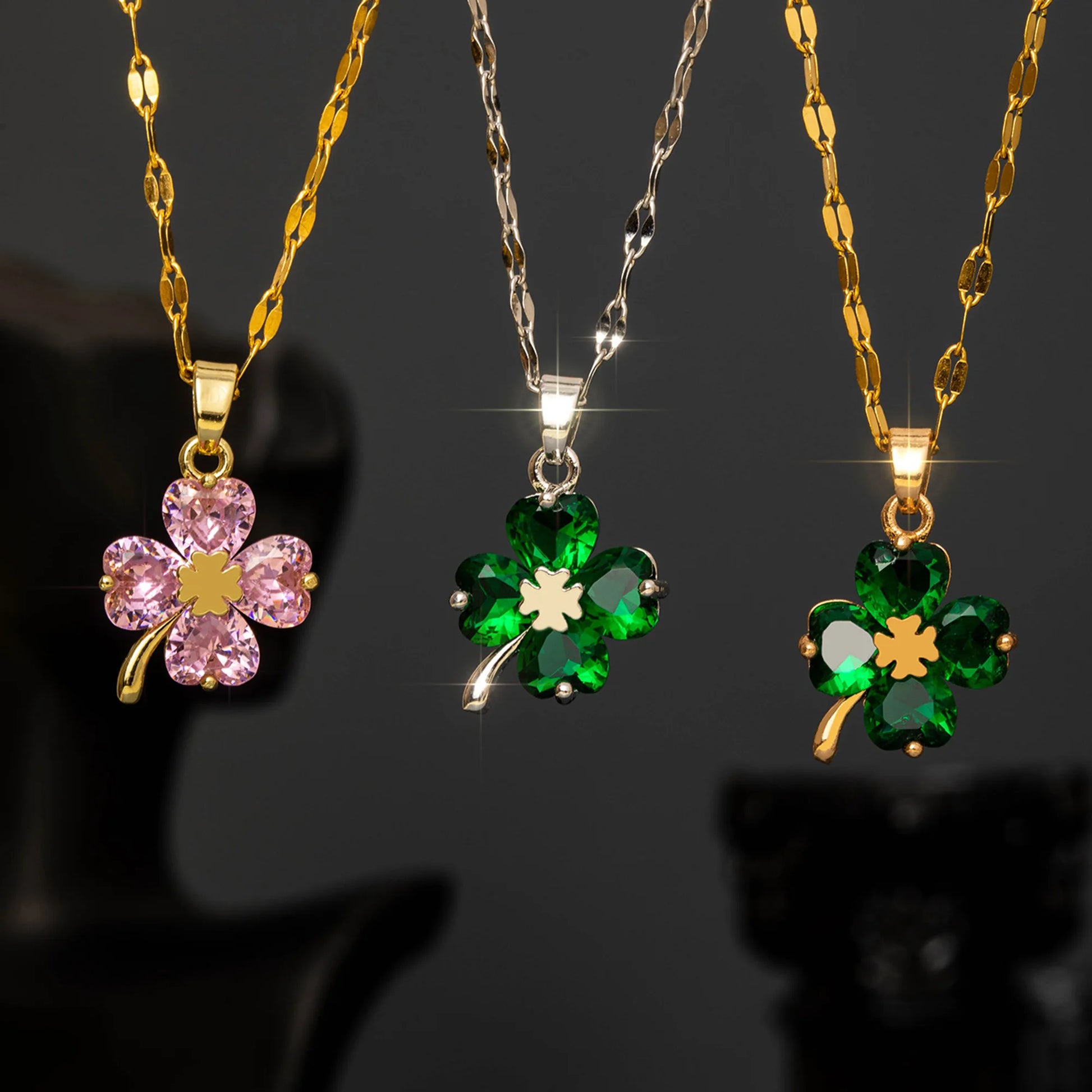 Κολιέ με μενταγιόν τετράφυλλο τριφύλλι ασημί και πράσινο χρώμα