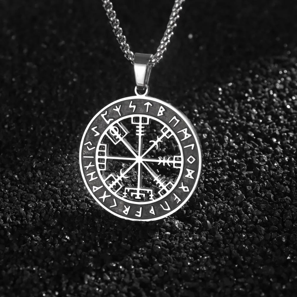 Κολιέ Πυξίδα Vegvisir Βίκινγκ Μενταγιόν μαύρο