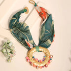 Κολιέ από ύφασμα με μποέμ σικ πράσινο μενταγιόν